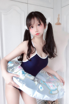 太子夹木棒骑马比赛